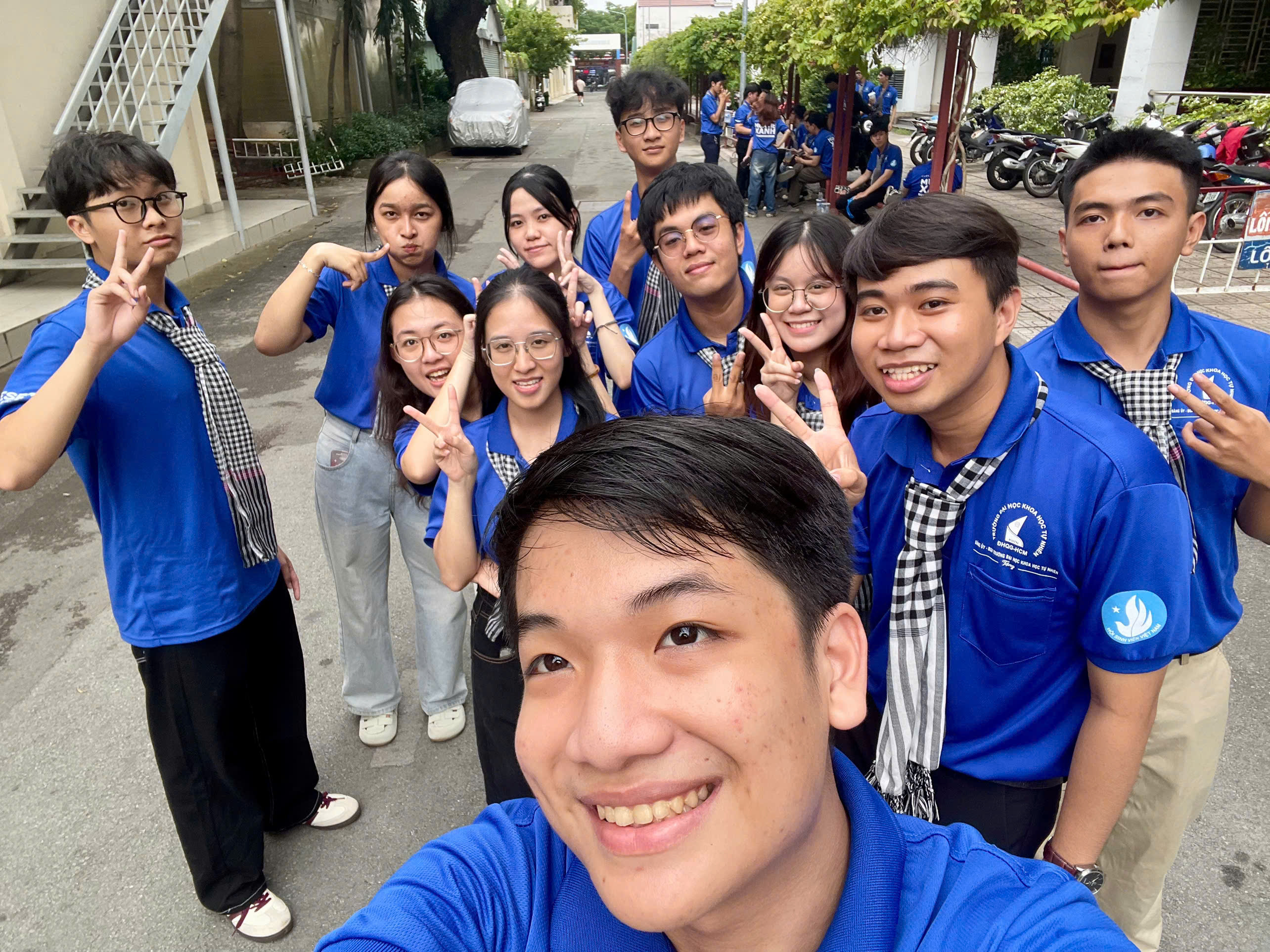 Ảnh Đội hình Hỗ trợ người khiếm thị của Mặt trận chuyển đổi số 201